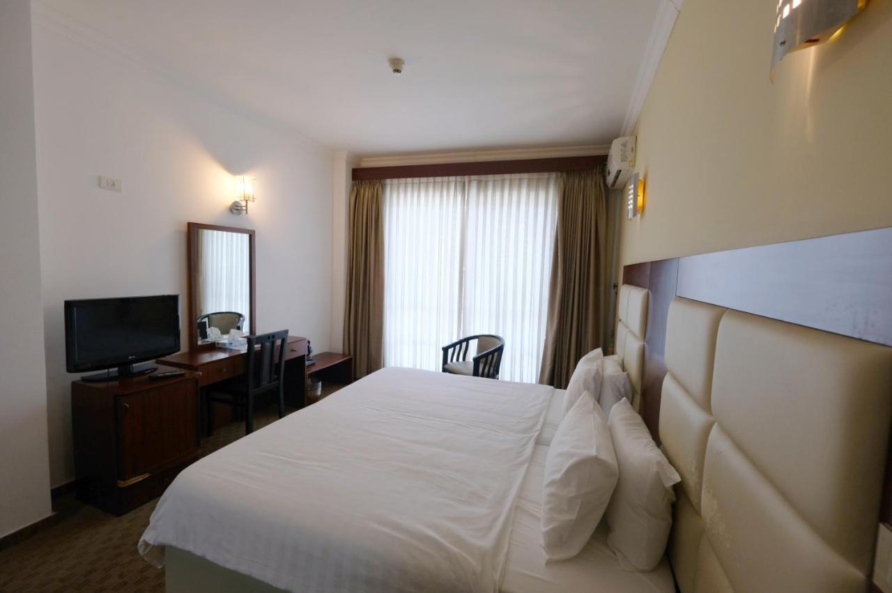 Red Crescent Guesthouse Ramallah Esterno foto