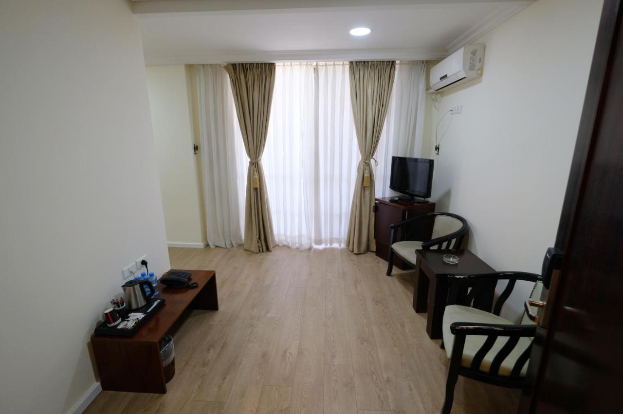 Red Crescent Guesthouse Ramallah Esterno foto